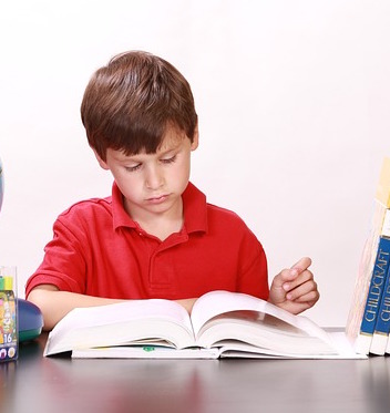 Παιδιά που ακολουθούν μεσογειακή διατροφή έχουν καλύτερες ικανότητες ανάγνωσης